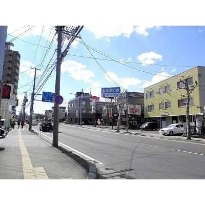 清田通角地で人目に付きやすい立地♪