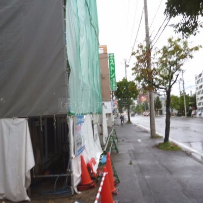 近隣銀行あります♪