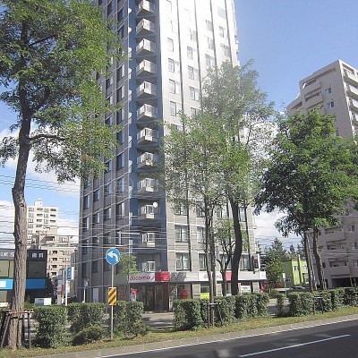 スーパーまで徒歩6分♪
