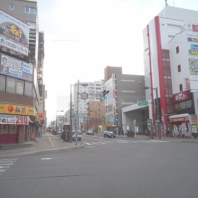 至近に飲食店多数♪