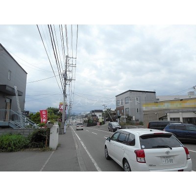 バス停から徒歩4分♪