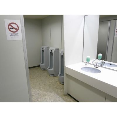 男性用トイレ