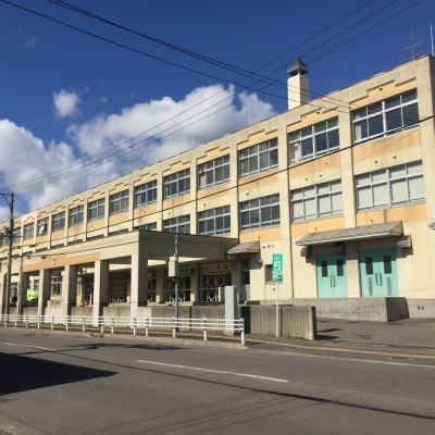 湯川中学校 徒歩16分