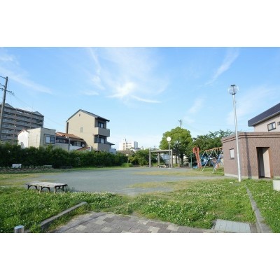 緑豊かな公園が近く住環境良好☆