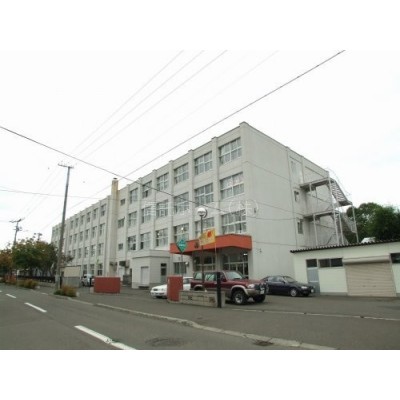 札幌市立小学校 札幌小学校まで736m