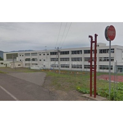 蘭越中学校まで8509m