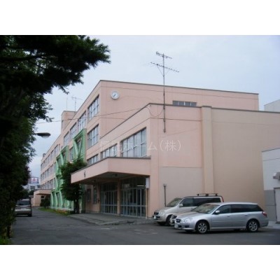 札幌市立中学校 北野中学校まで164m