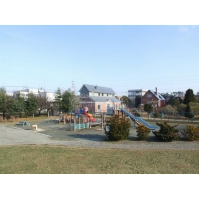 平岡中央公園まで967m
