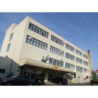 札幌市立西園小学校まで335m