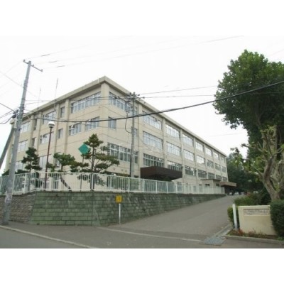 陵陽中学校まで1101m