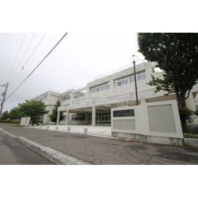 札幌市立中学校前田北中学校まで1949m