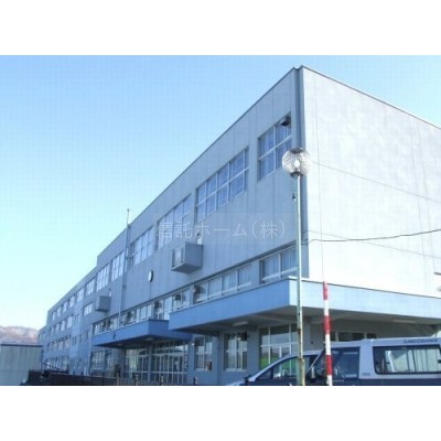 札幌市立西野中学校まで666m