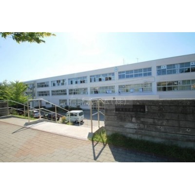 札幌市立中学校 もみじ台中学校まで2146m