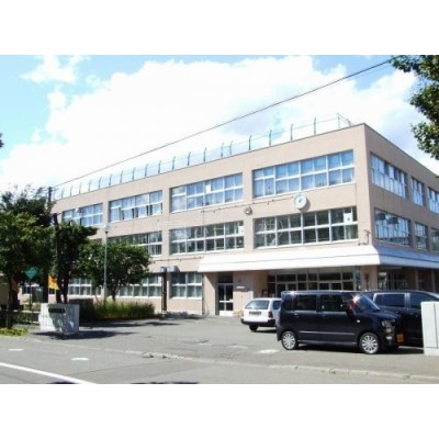 札幌市立青葉小学校まで254m