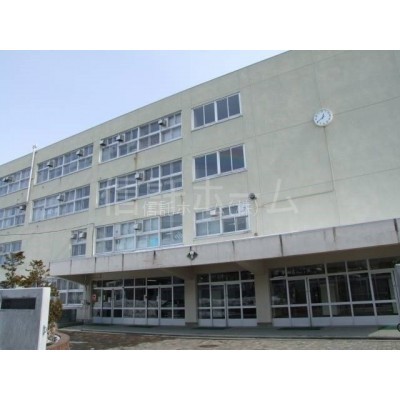 中学校:札幌市立澄川中学校:70m