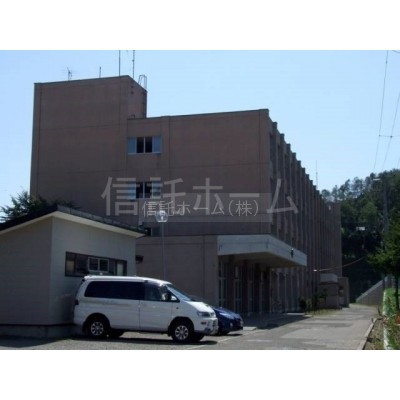 中学校:札幌市立石山中学校:584m