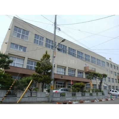 小学校:札幌市立福住小学校:1032m