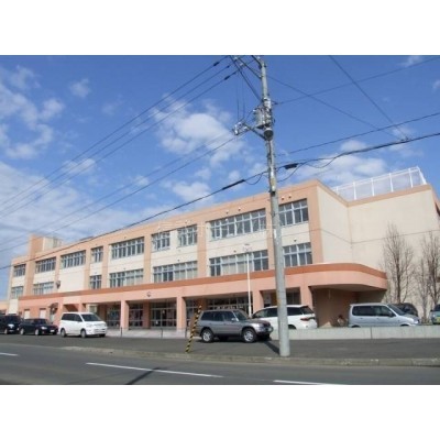 中学校:札幌市立星置中学校:1607m