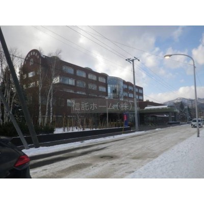 病院:社会医療法人医仁会中村記念南病院:750m