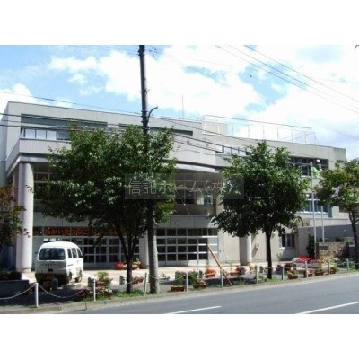 小学校:札幌市立山鼻南小学校:591m