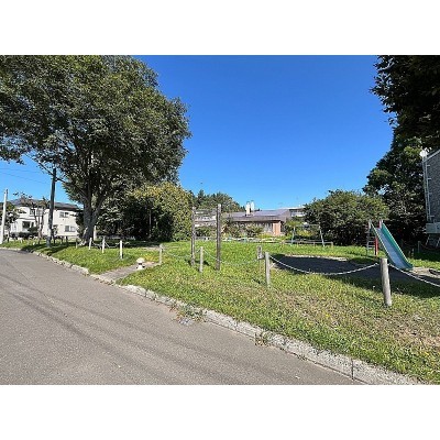 detached この地域の土地参考価格
北海道江別市大麻園町2-66