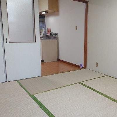 和室側より居間