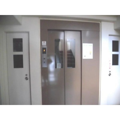 【エレベーター】当マンションには各階に停止するエレベーターが