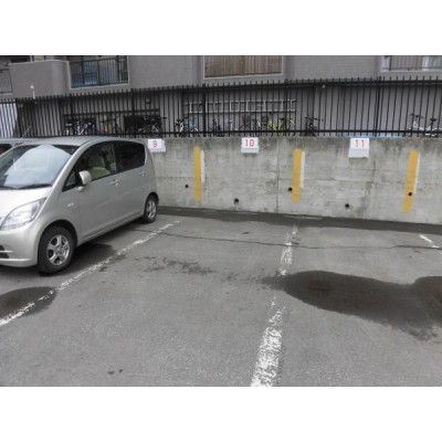 【駐車場】敷地内駐車場は、空きがございます。(2020年2月