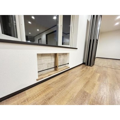【外観写真】敷地54坪・建物26坪の4LDKです。外壁張替え