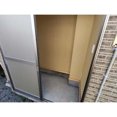 【リフォーム中】物置はクリーニングを行います。除雪道具やアウ