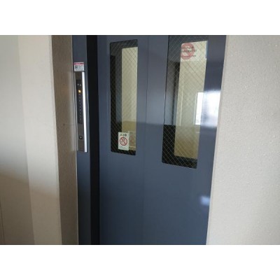 【エレベーター】1階から11階それぞれの階に停まります。エレ