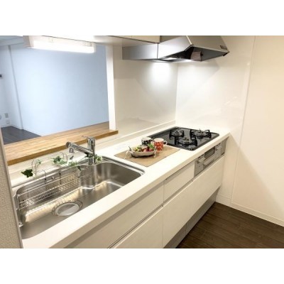 【リフォーム後写真】キッチンはLIXIL製のシステムキッチン