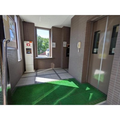 【エントランス】