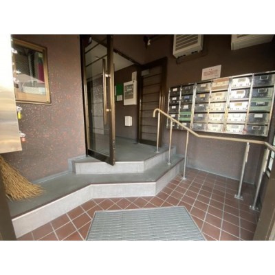 【エントランスホール】