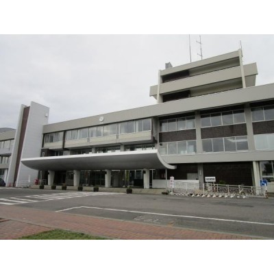 岩見沢市役所まで4900m徒歩62分距離は少々ありますが住民