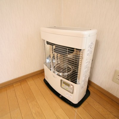 灯油ストーブ付