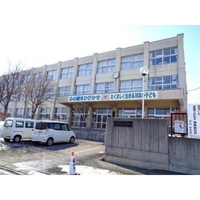 札幌市立川北小学校まで1282m