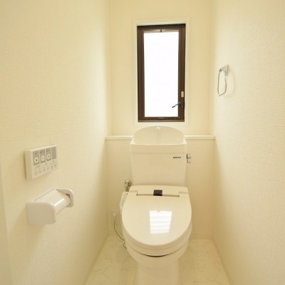 温水洗浄便座付のトイレ新品