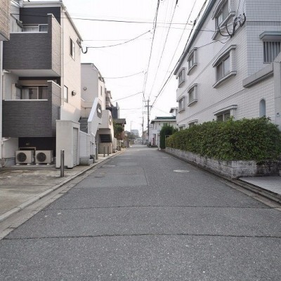 前面道路:幅員約4.3m・約8m接道