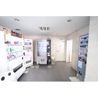 マンション共用部には自販機も♪