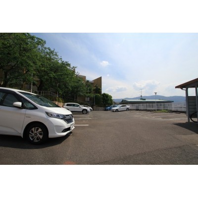 平置き駐車場承継可能です♪
