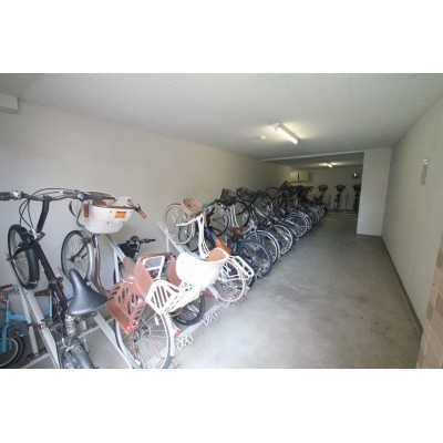 屋根付き駐輪場!
