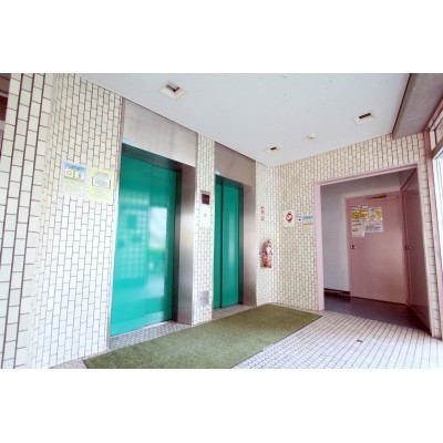 エレベーター2基完備!