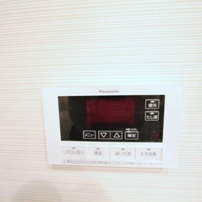 家族住まいには必須の追い焚き機能付き!