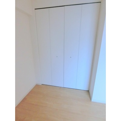 ご夫婦の荷物もスッキリ収納!