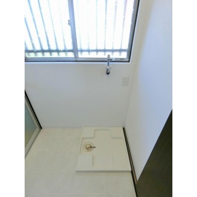 室内洗濯機置場です!