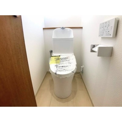 もちろんウォシュレット付きです!