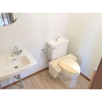 外にもトイレがありますよ!
