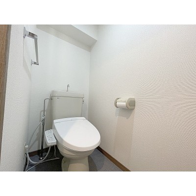 快適なウォシュレット付きトイレ!