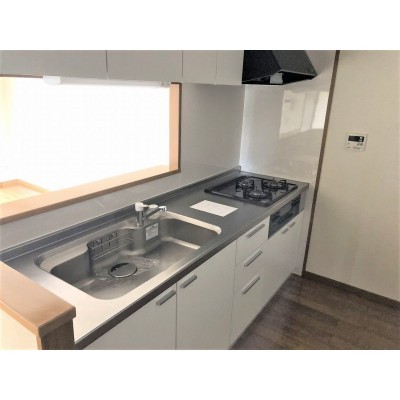 入居後スグ調理できるシステムキッチン♪